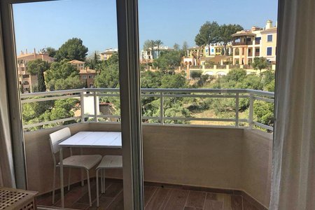Bonito apartamento con piscina comunitaria
